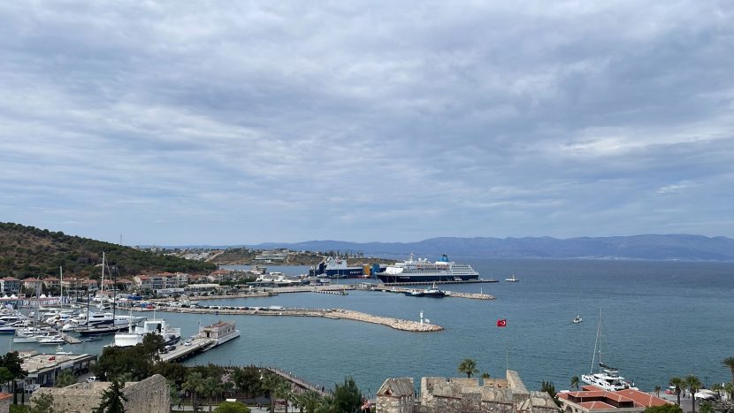 It is a sea and harbour from Izmir